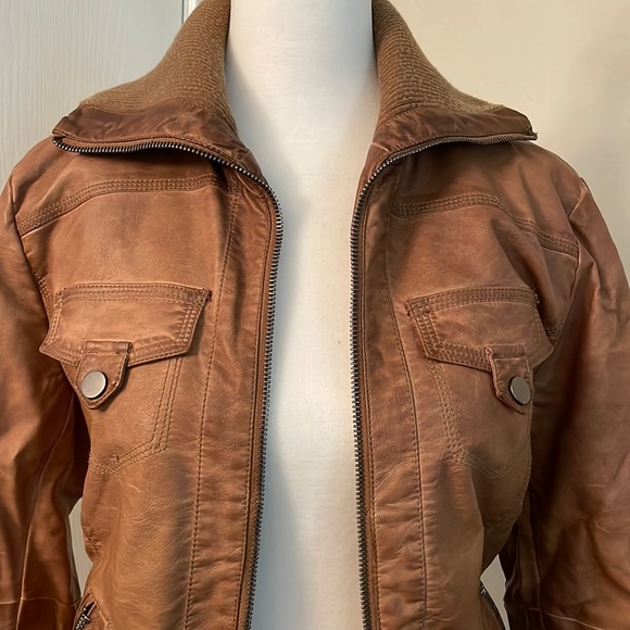 Brown faux leather - Picture 2 of 6